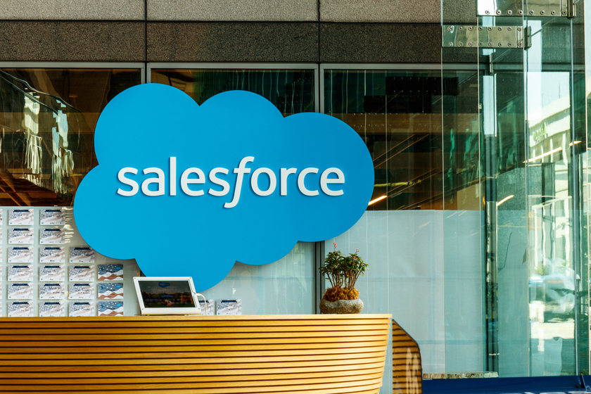 You are currently viewing Salesforce.com：人工智慧及數據分析加注顧客服務